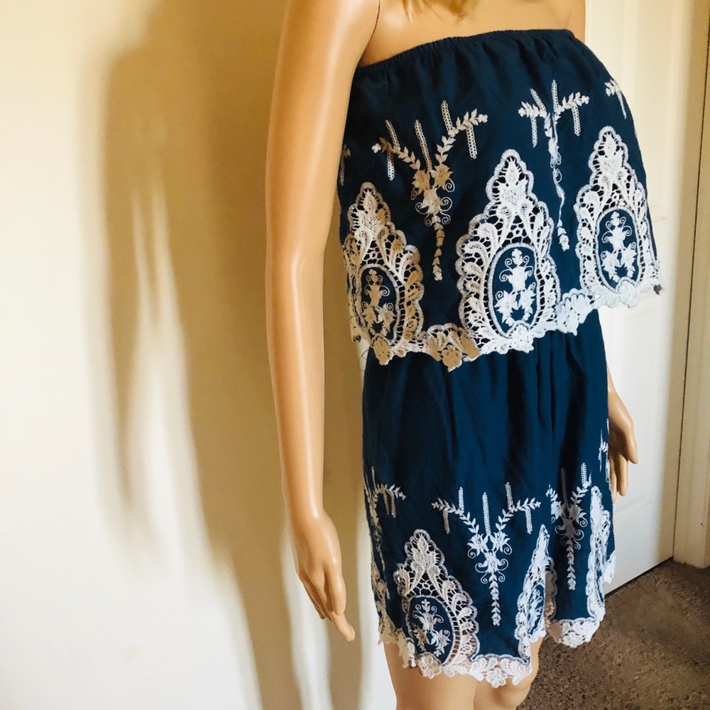 Alya Cotton embroidered Romper sz S